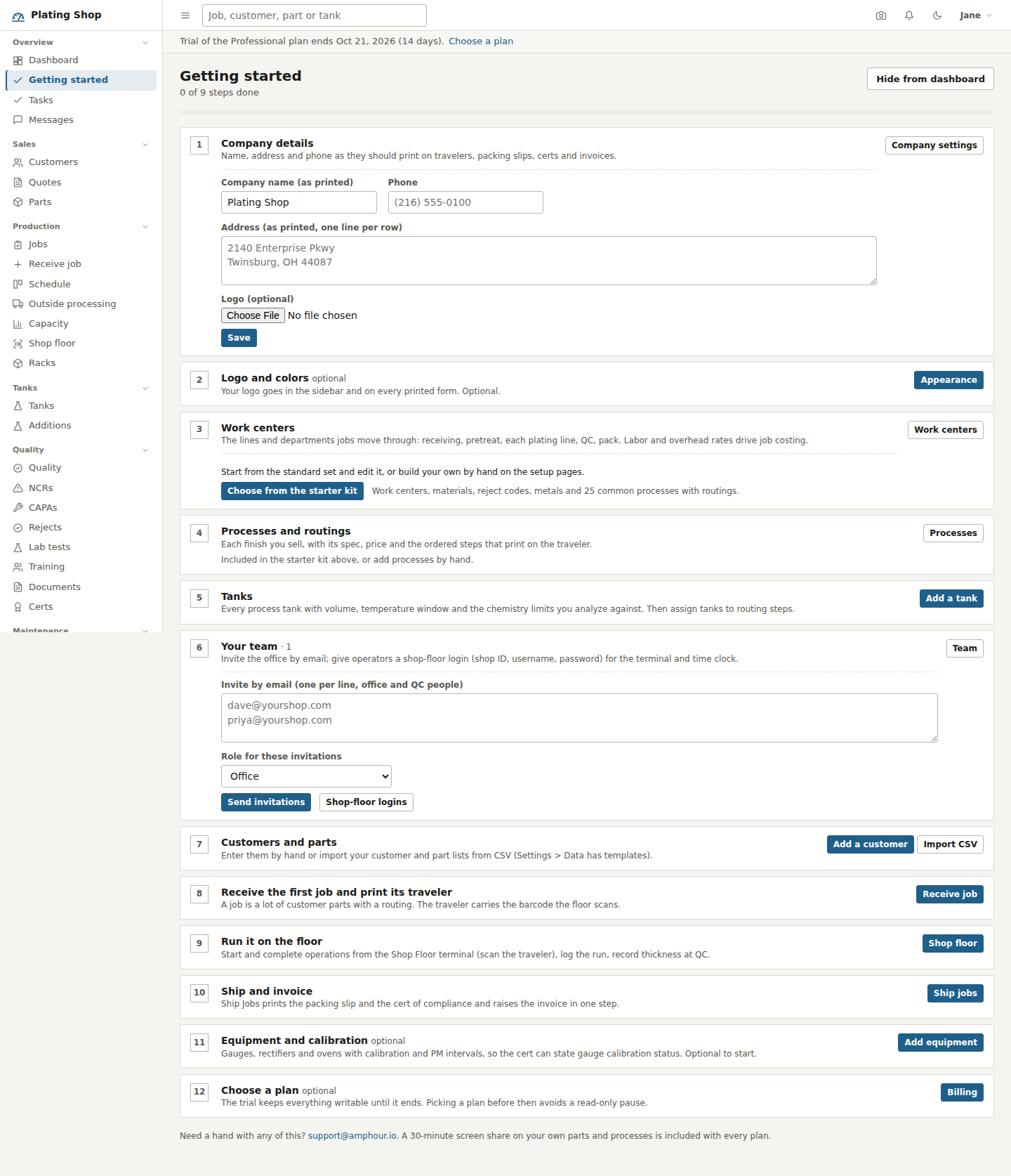 Getting started page: a numbered list of twelve setup steps, the company details form with name, phone and address filled in, the starter kit button, a team invitation box with a role selector, and a progress bar reading 0 of 9 steps done.